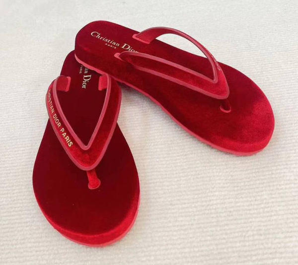 ШЛЕПКИ CHRISTIAN DIOR 