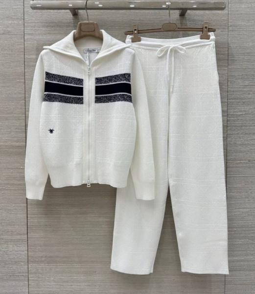 КОСТЮМ CHRISTIAN DIOR 