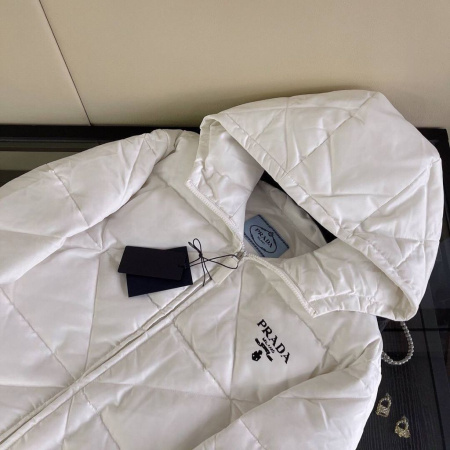 ПУХОВИК PRADA 44123 детальное фото товара