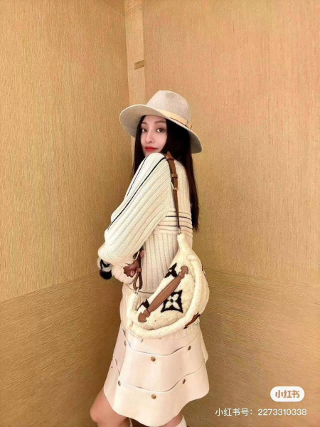 СВИТЕР LOUIS VUITTON  63793 фото анонса