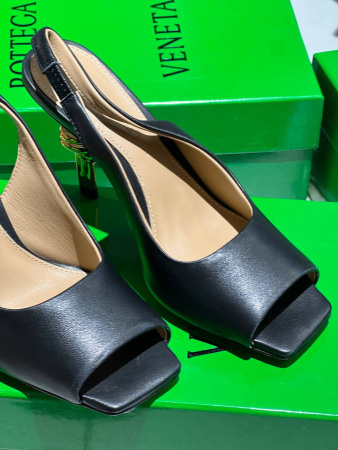 БОСОНОЖКИ BOTTEGA VENETA 68620 детальное фото товара