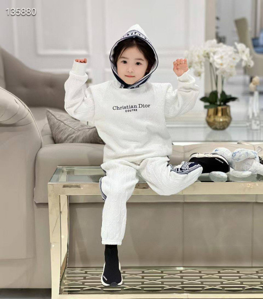 ДЕТСКИЙ КОСТЮМ CHRISTIAN DIOR  73739 фото анонса