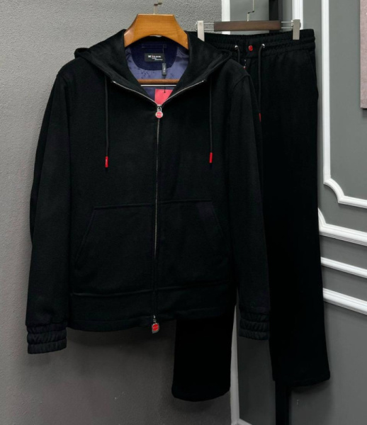 МУЖСКОЙ КОСТЮМ KITON 