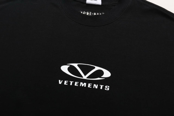МУЖСКАЯ ФУТБОЛКА VETEMENTS  73413 фото анонса