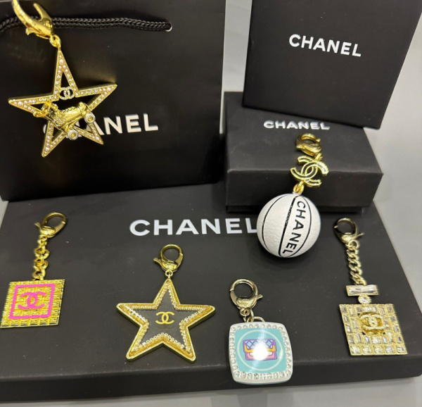 БРЕЛОК CHANEL