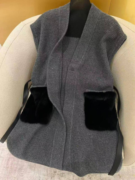 ЖИЛЕТ LORO PIANA 