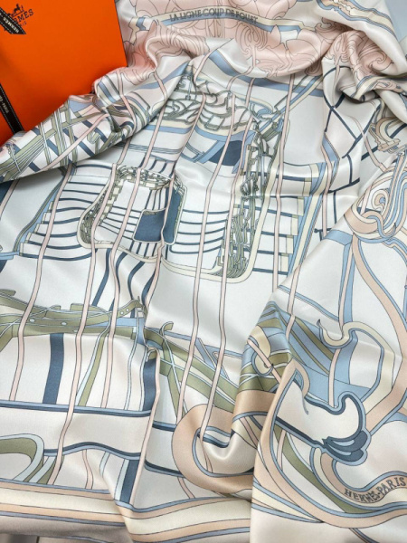 ПЛАТОК HERMES 