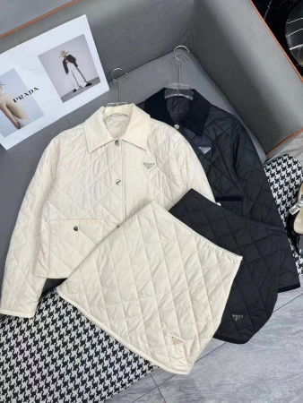 КОСТЮМ PRADA  70248 детальное фото товара