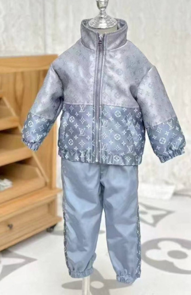 ДЕТСКИЙ КОСТЮМ LOUIS VUITTON 