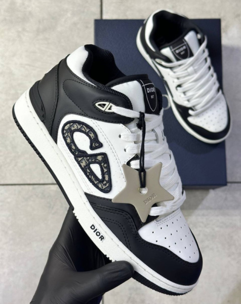 МУЖСКИЕ КРОССОВКИ CHRISTIAN DIOR 