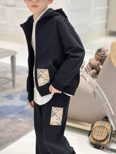 ДЕТСКИЙ КОСТЮМ BURBERRY  74846 фото анонса