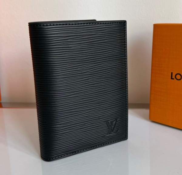 ОБЛОЖКА НА ПАСПОРТ LOUIS VUITTON 