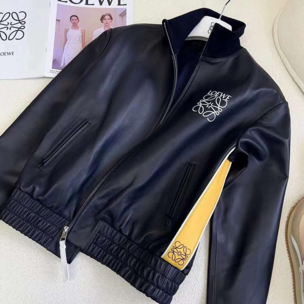 БОМБЕР LOEWE 61770 фото анонса