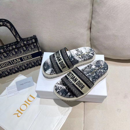 ШЛЕПКИ CHRISTIAN DIOR 49690 детальное фото товара