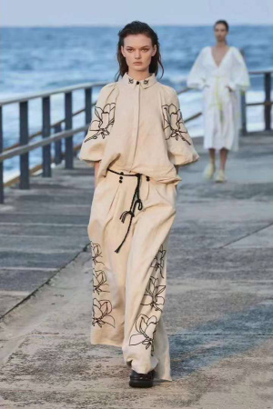 КОСТЮМ JOSLIN  66079 детальное фото товара