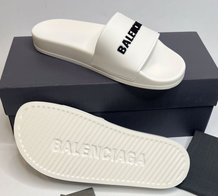 ШЛЕПКИ BALENCIAGA