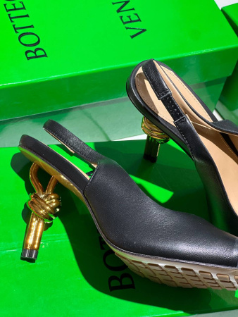 БОСОНОЖКИ BOTTEGA VENETA 68620 детальное фото товара