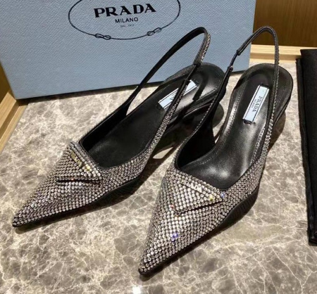 БОСОНОЖКИ PRADA