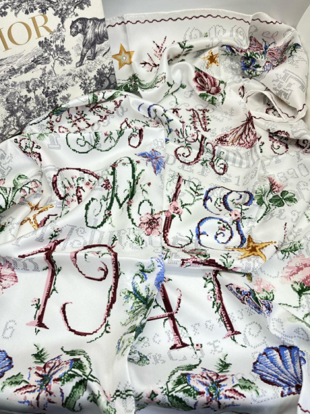 ПЛАТОК CHRISTIAN DIOR 