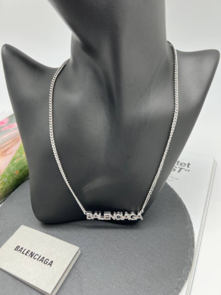 КОЛЬЕ BALENCIAGA