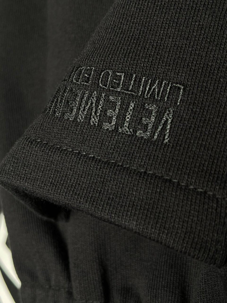 МУЖСКИЕ ШТАНЫ VETEMENTS  64642 фото анонса