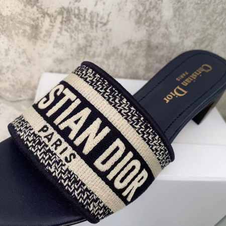 МЮЛИ CHRISTIAN DIOR 39278 детальное фото товара