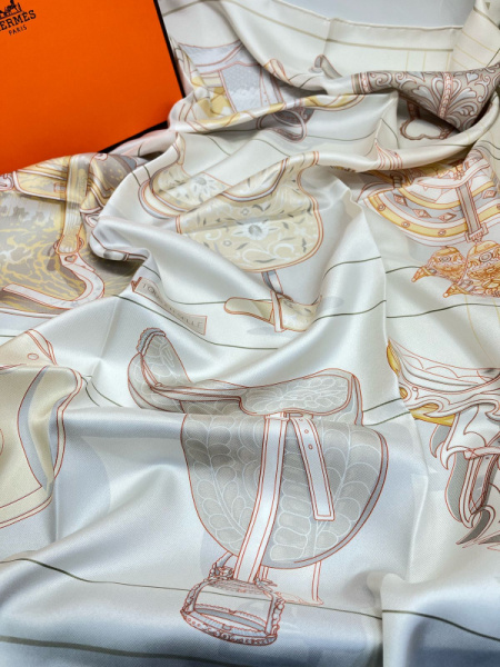 ПЛАТОК HERMES 