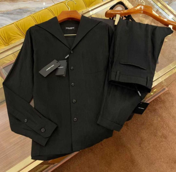 МУЖСКОЙ КОСТЮМ DOLCE & GABBANA 