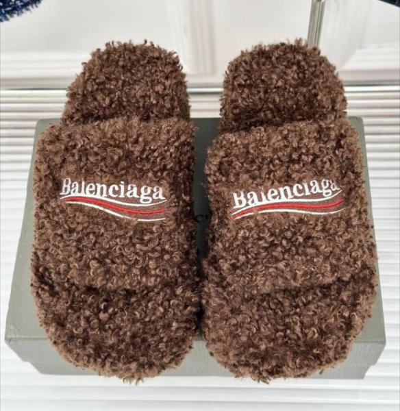 ШЛЕПКИ BALENCIAGA 