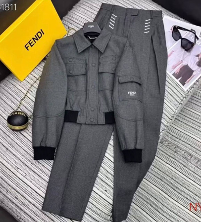 КОСТЮМ FENDI  80121 детальное фото товара