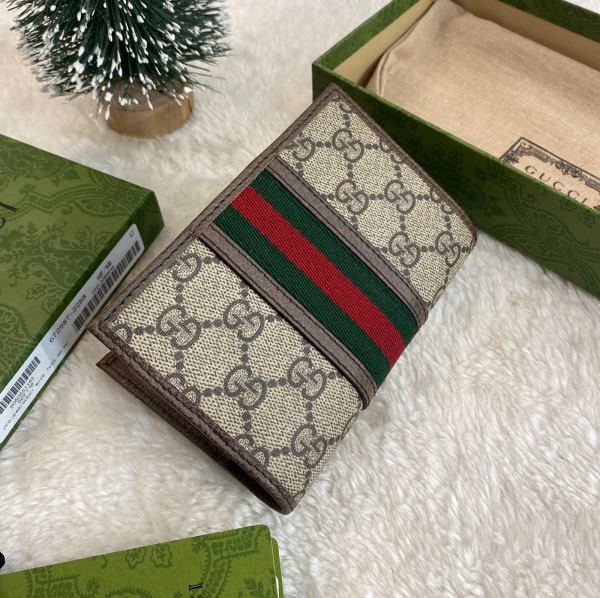 ОБЛОЖКА НА ПАСПОРТ GUCCI 54988 фото анонса