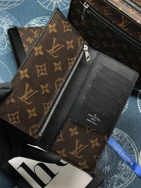 КУПЮРНИЦА LOUIS VUITTON 12202 фото анонса