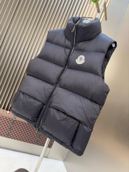 МУЖСКОЙ ЖИЛЕТ MONCLER  79507 фото анонса