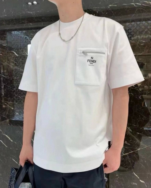 МУЖСКАЯ ФУТБОЛКА FENDI 