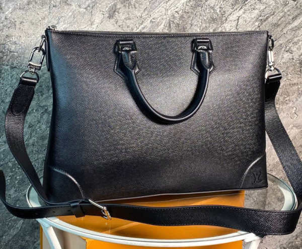 МУЖСКОЙ ПОРТФЕЛЬ LOUIS VUITTON 