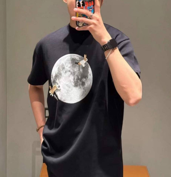 МУЖСКАЯ ФУТБОЛКА LOEWE 