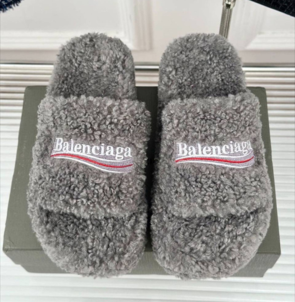 ШЛЕПКИ BALENCIAGA 