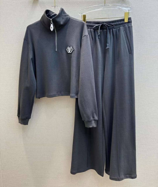 КОСТЮМ LOUIS VUITTON 