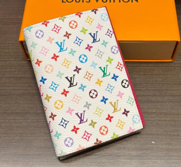 ОБЛОЖКА НА ПАСПОРТ LOUIS VUITTON 