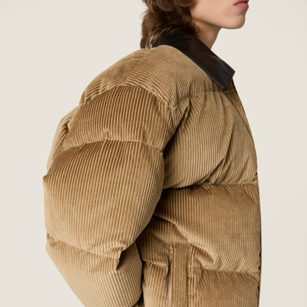 КУРТКА MIU MIU  79862 фото анонса