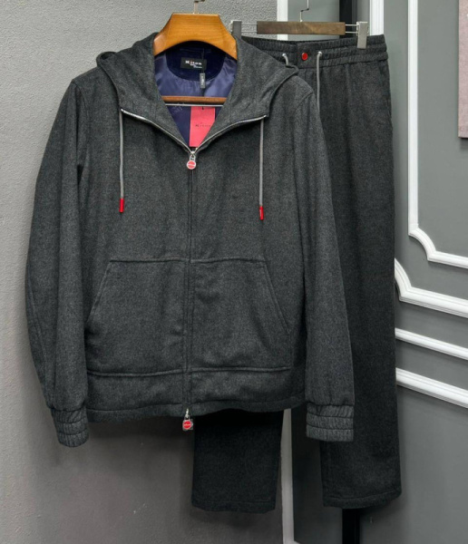 МУЖСКОЙ КОСТЮМ KITON 