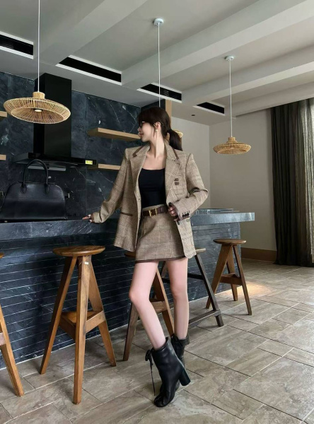 КОСТЮМ MIU MIU  72424 фото анонса