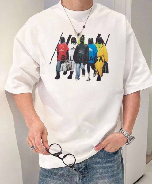 МУЖСКАЯ ФУТБОЛКА BALENCIAGA 