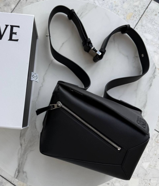 СУМКА МЕССЕНДЖЕР LOEWE 