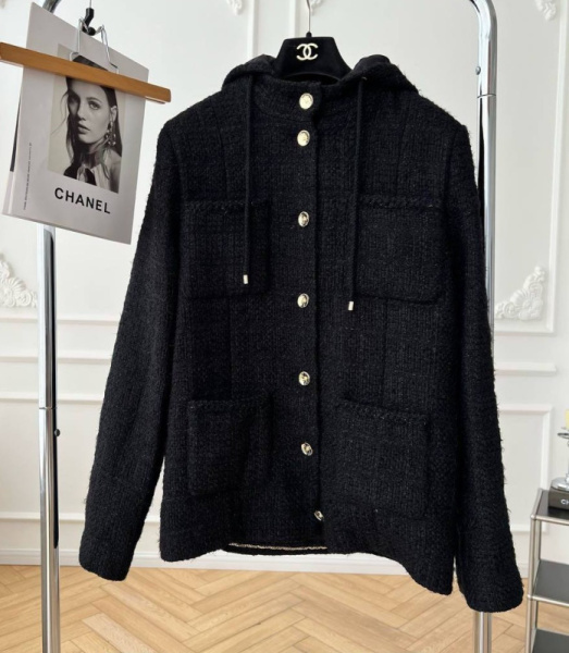 КУРТКА CHANEL 