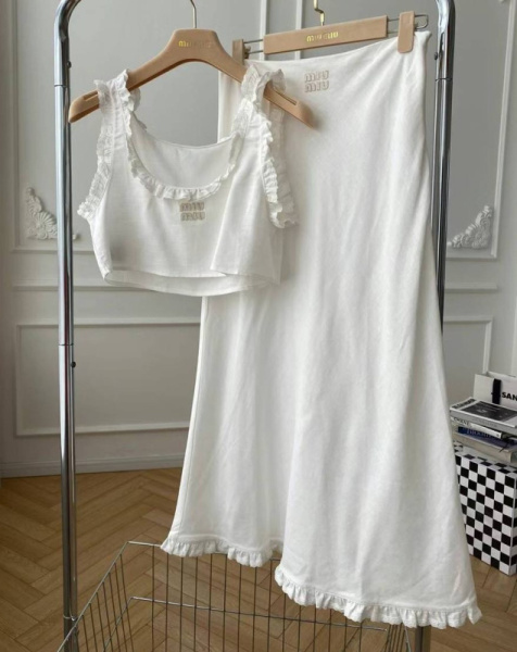 КОСТЮМ MIU MIU 