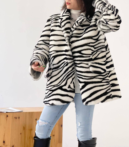 МЕХОВОЙ ПИДЖАК CHRISTIAN DIOR  72250 фото анонса