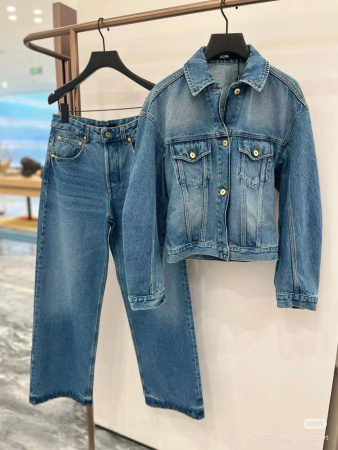 КОСТЮМ JACQUEMUS  75302 детальное фото товара