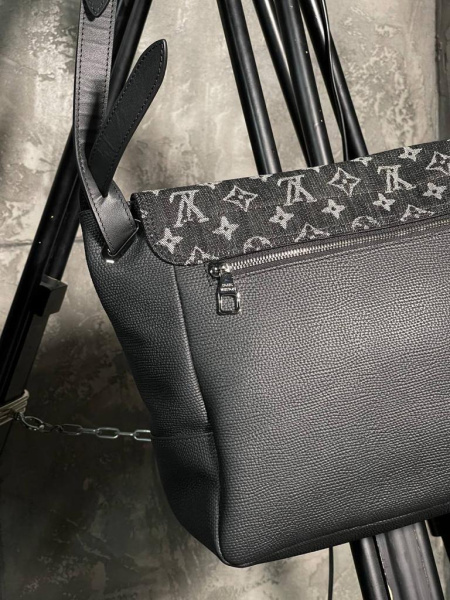 МУЖСКАЯ СУМКА МЕССЕНДЖЕР LOUIS VUITTON 46936 фото анонса