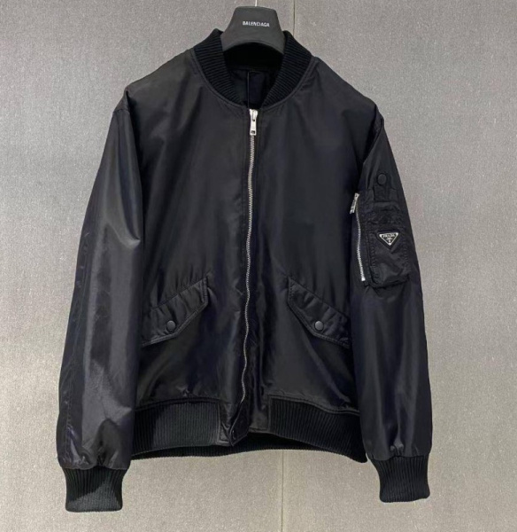 МУЖСКОЙ БОМБЕР PRADA 